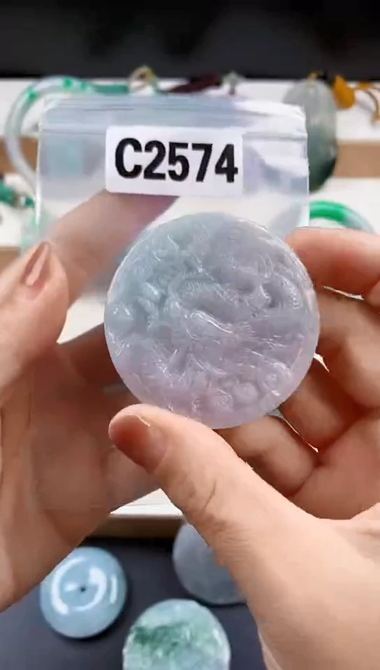 颈饰未镶嵌翡翠天然翡翠吊坠挂件
