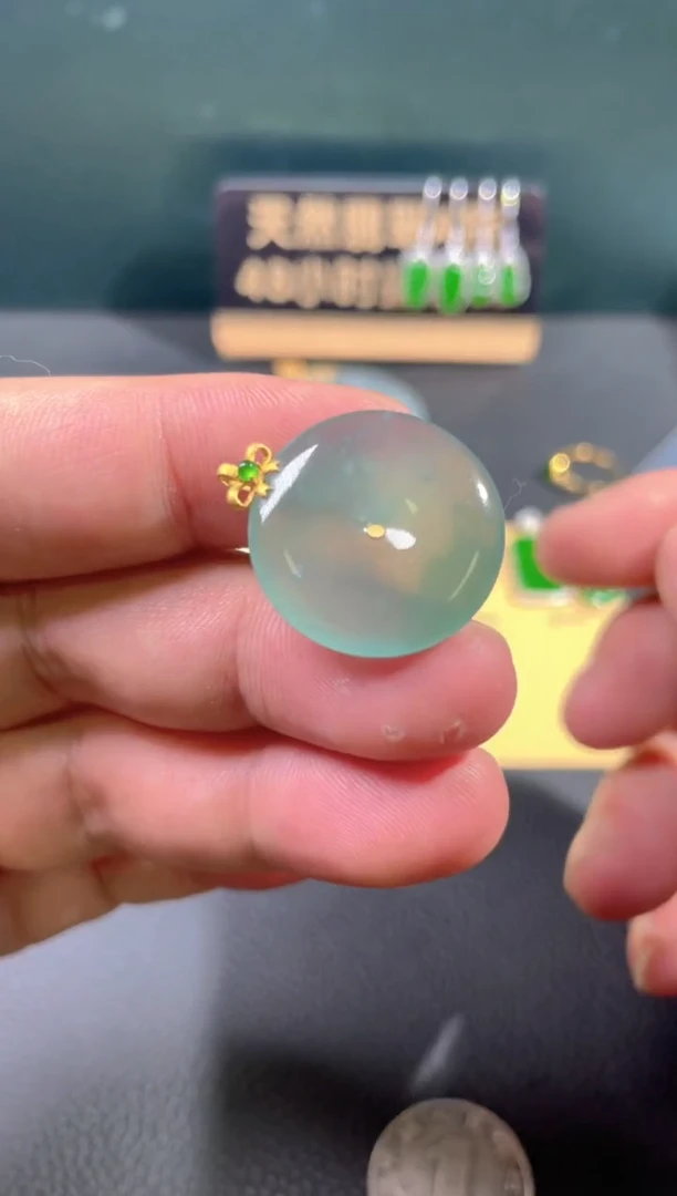 【闪购商品】翡翠颈饰18K金镶嵌翡翠