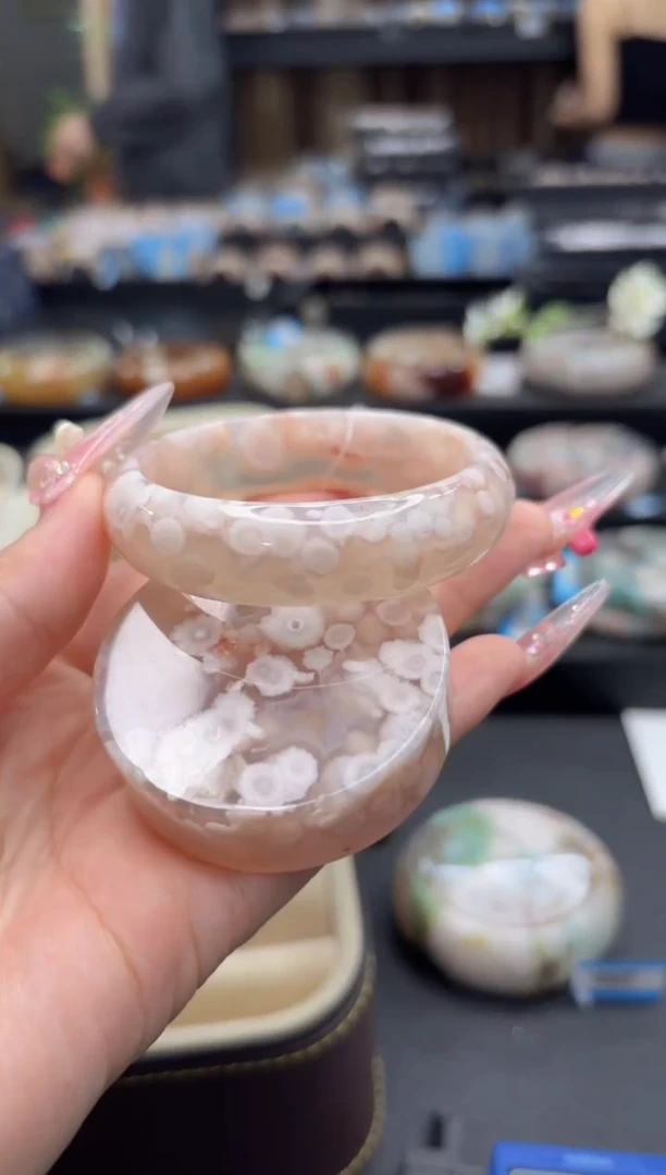 未镶嵌手镯石英质玉78(52圈赠送镯心)不退不换