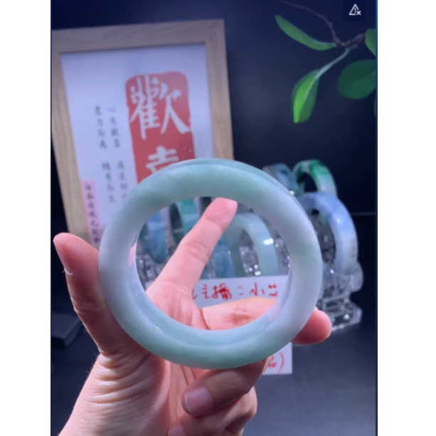 钰镯翡翠定制手镯