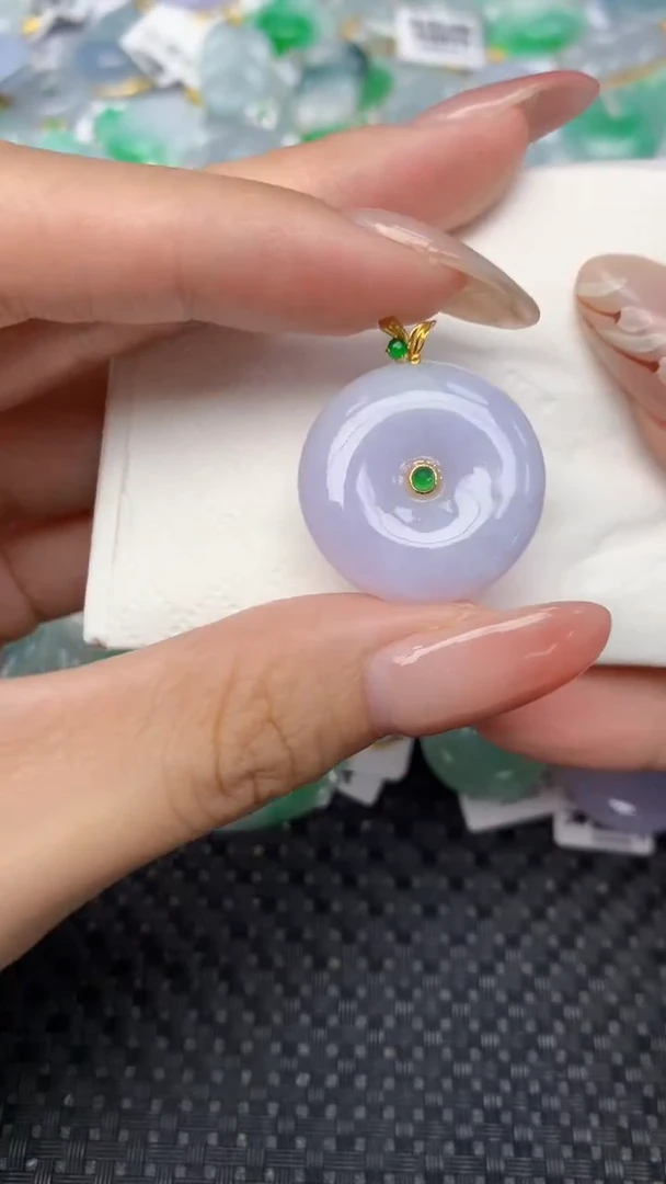 翡翠18K金镶嵌颈饰天然翡翠a货