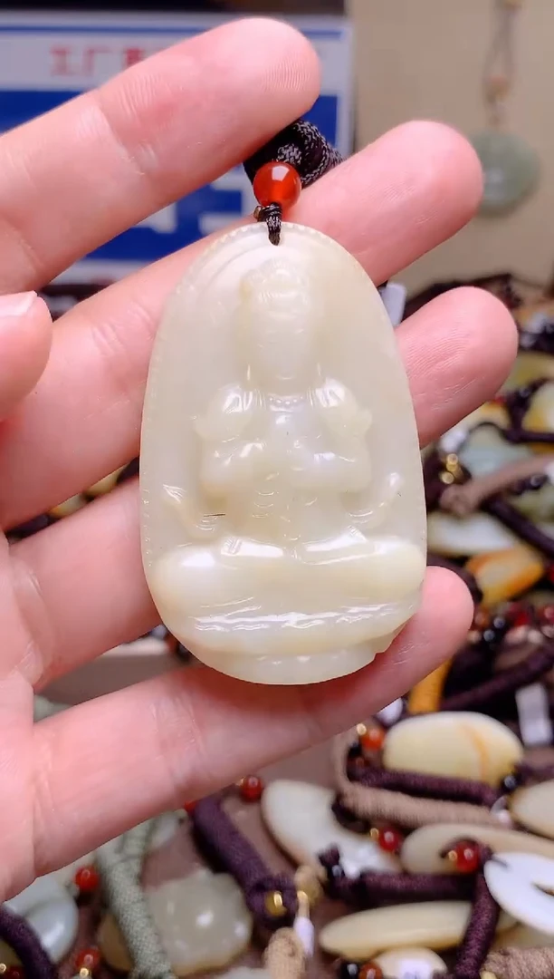 和田玉未镶嵌颈饰1