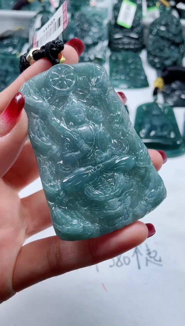 【闪购商品】翡翠颈饰未镶嵌