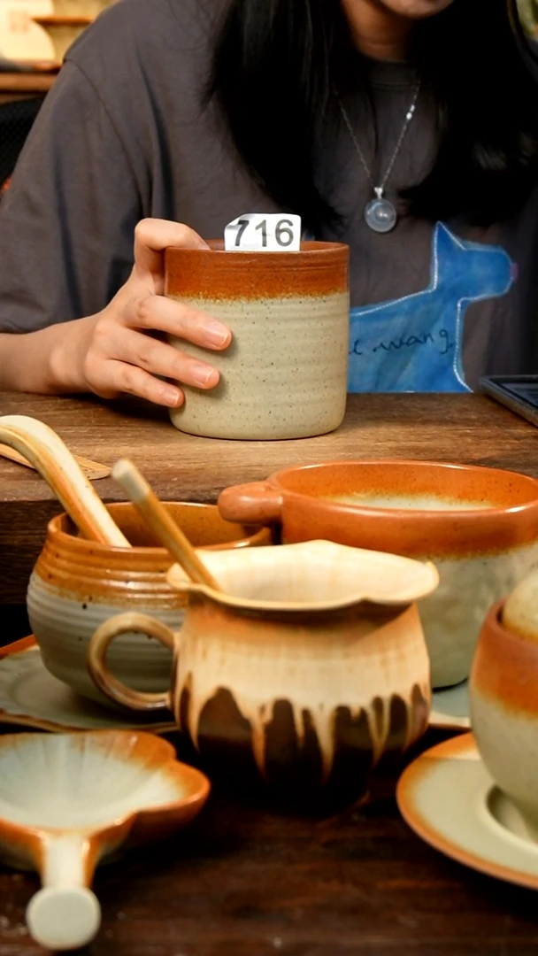 盘高颜值粗陶餐具限时抢购