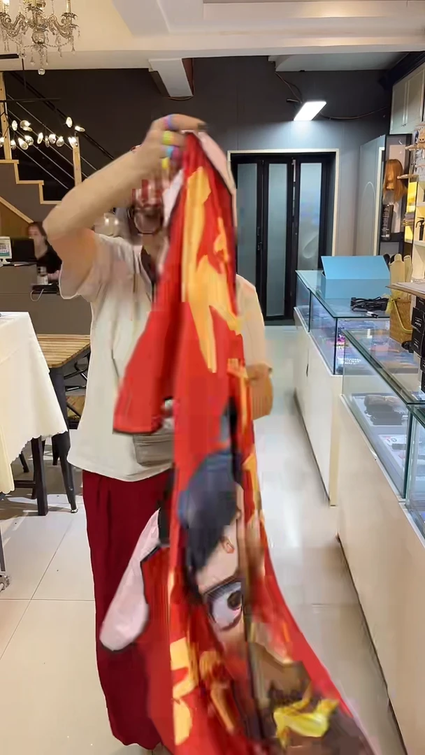 圆头款哪吒围布红色