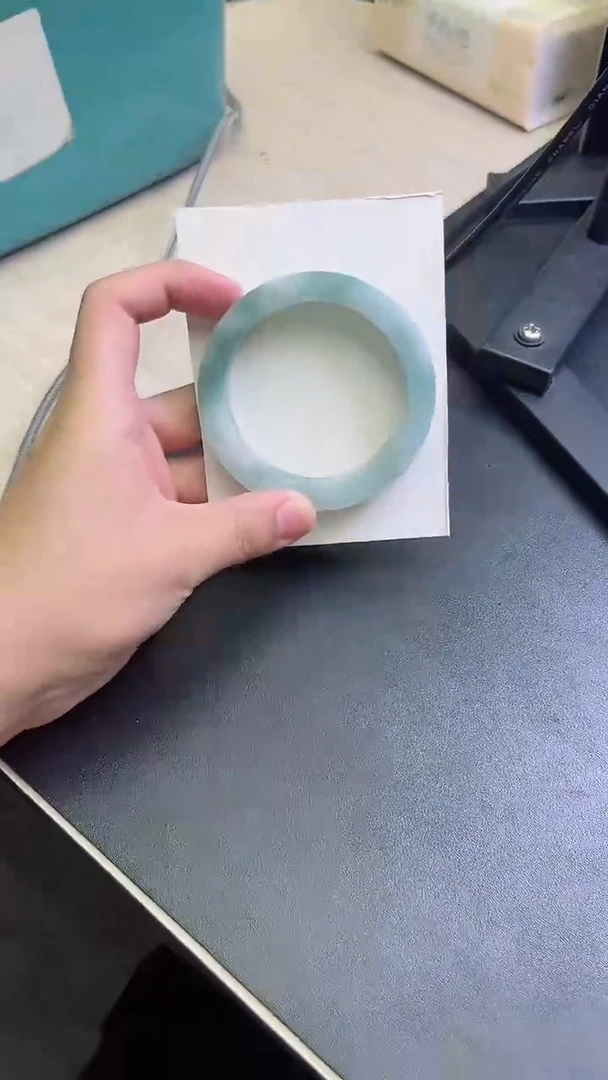 未镶嵌手镯定制翡翠敏*定制