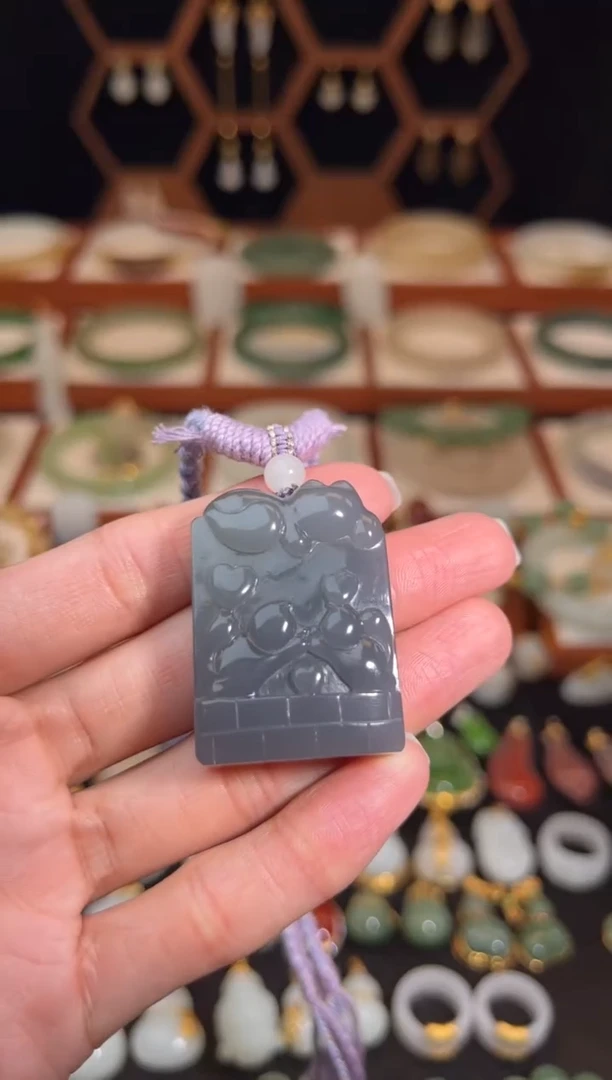 未镶嵌和田玉挂件放漏