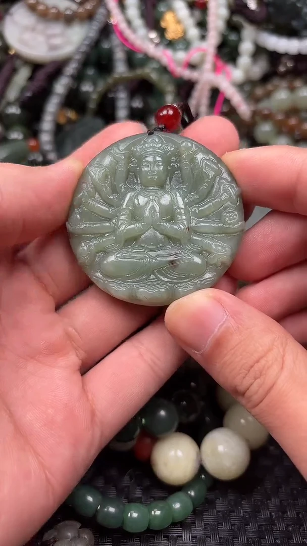 颈饰未镶嵌和田玉1