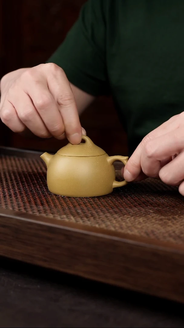 茶壶紫砂黄金段小秦权