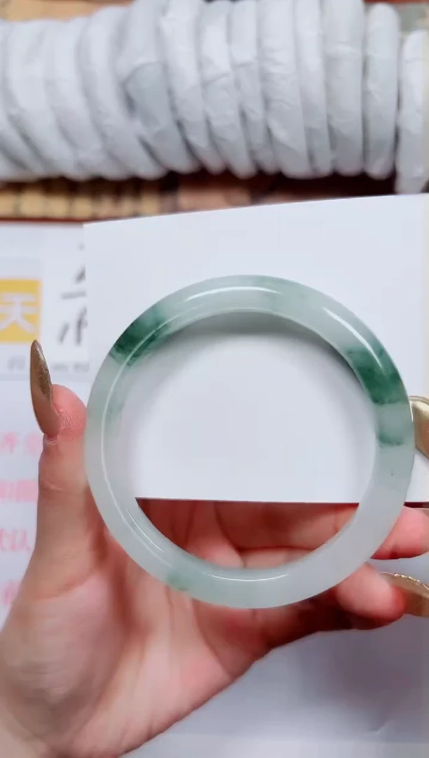 【闪购商品】石英质玉手镯未镶嵌K430-60.8