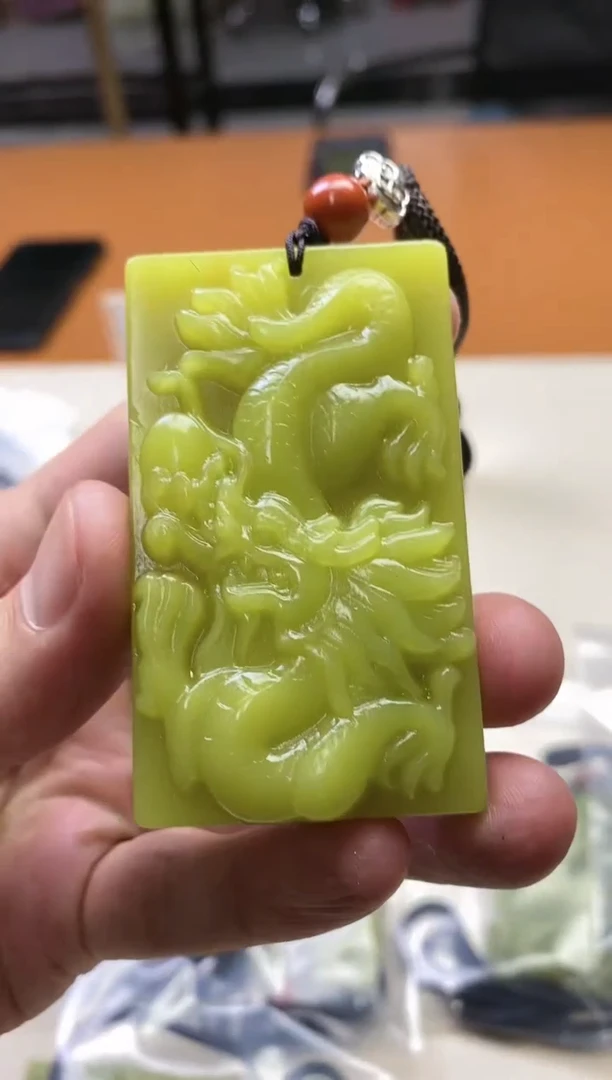 【闪购商品】蛇纹石玉其它未镶嵌多样性发货一个