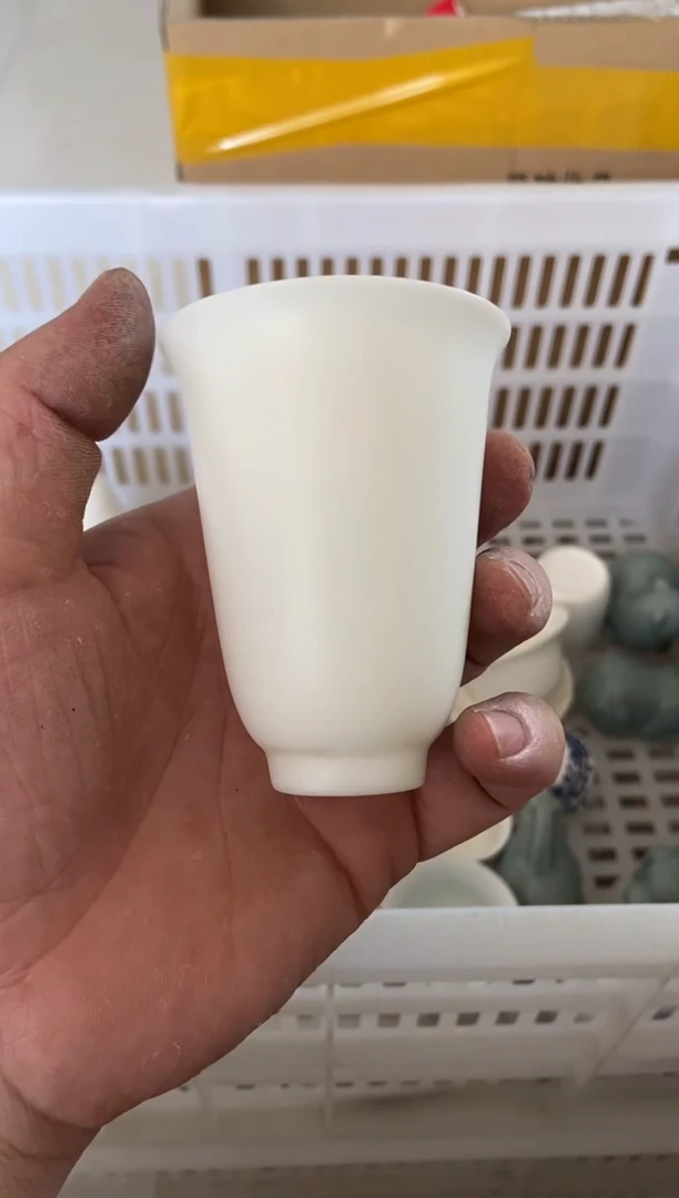杯无运费险有瑕疵的摄影的产品有使用过的痕迹有点脏介意勿拍