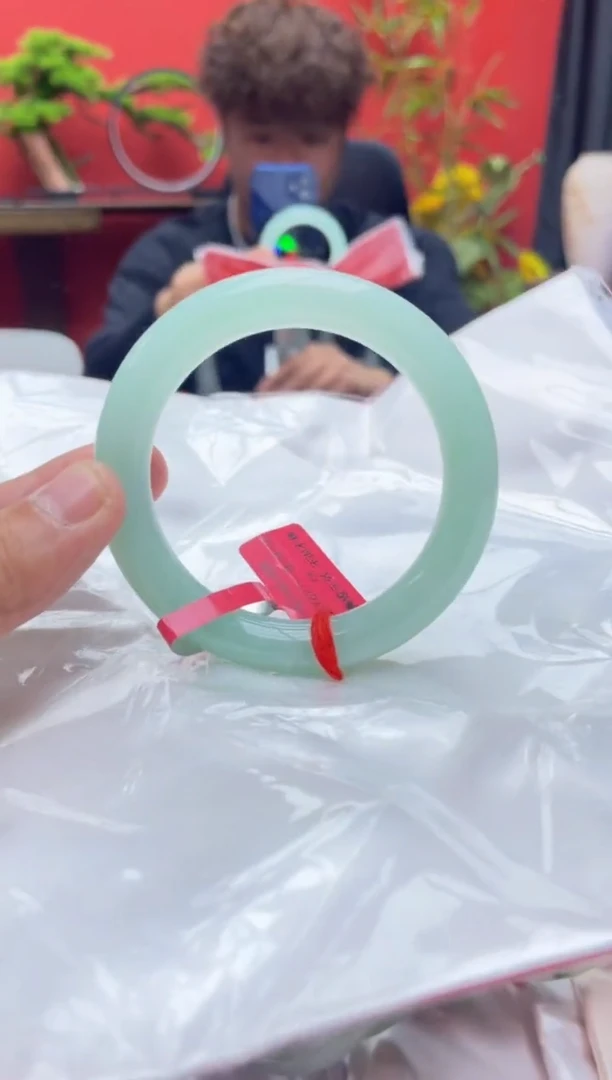 未镶嵌手镯翡翠沧****司1