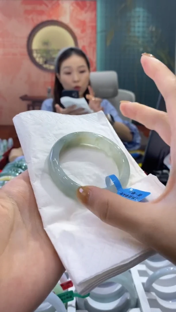 未镶嵌手镯翡翠凝*0045617