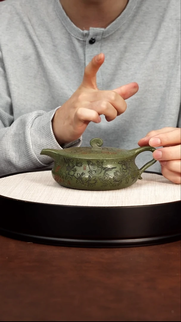 茶壶紫砂宜兴紫砂 花鸟福鼓壶 撒银墨绿泥 谭青