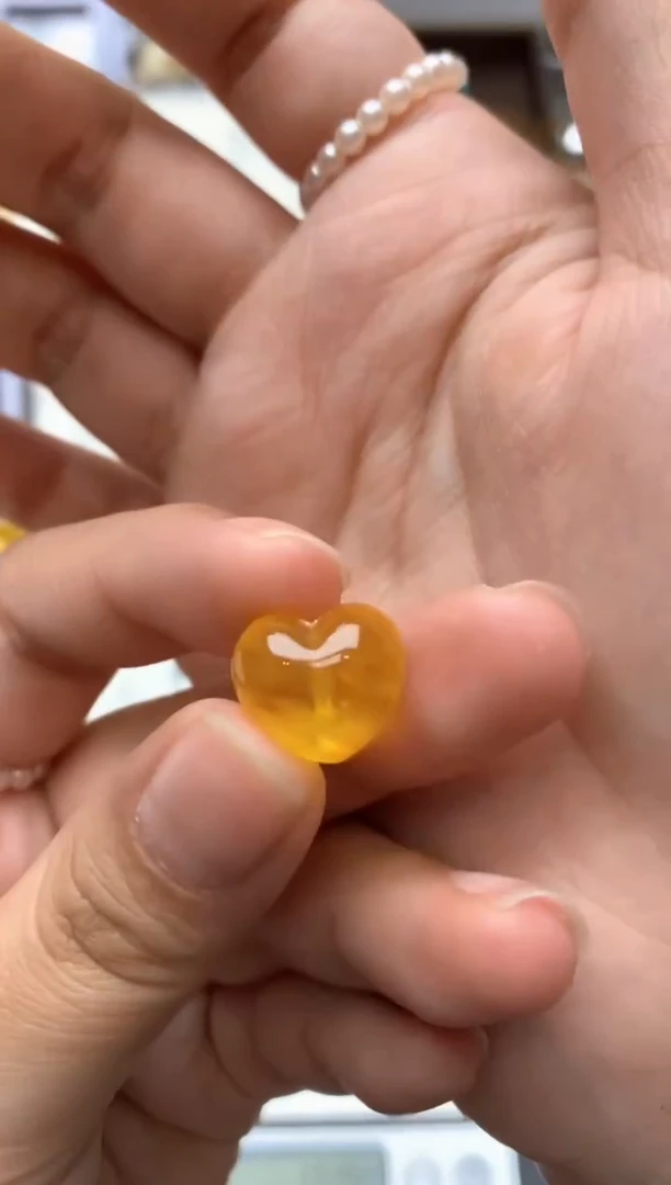 【闪购商品】琥珀珠宝奇石未镶嵌119琥珀蜜蜡花粉有纹小坑介意勿拍