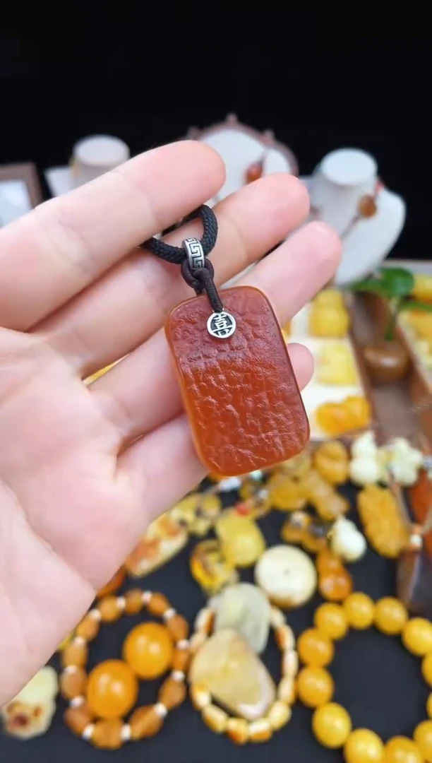 琥珀未镶嵌珠宝奇石柒月