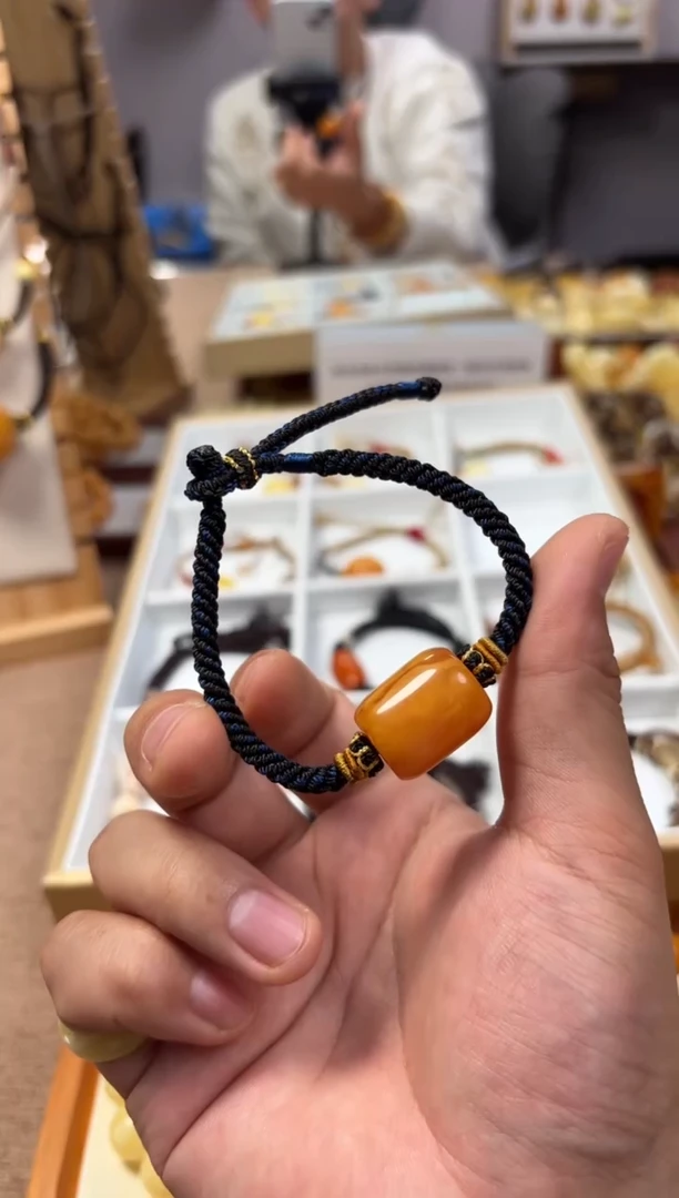 【闪购商品】蜜蜡裸石未镶嵌手绳