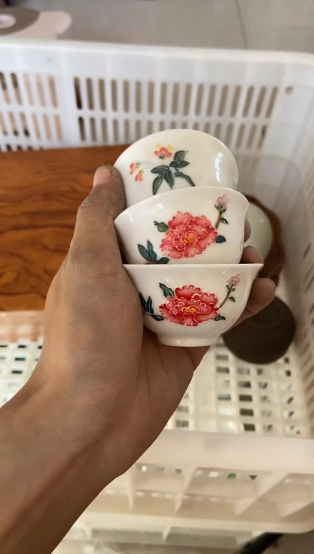 无运费险有瑕疵的摄影的产品有使用过的痕迹有点脏介意勿拍