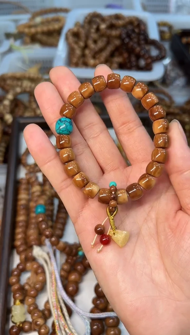 蜜蜡吊坠(赠链)未镶嵌库克卡9mm【蜜蜡莲蓬】设计款单圈【多样发】