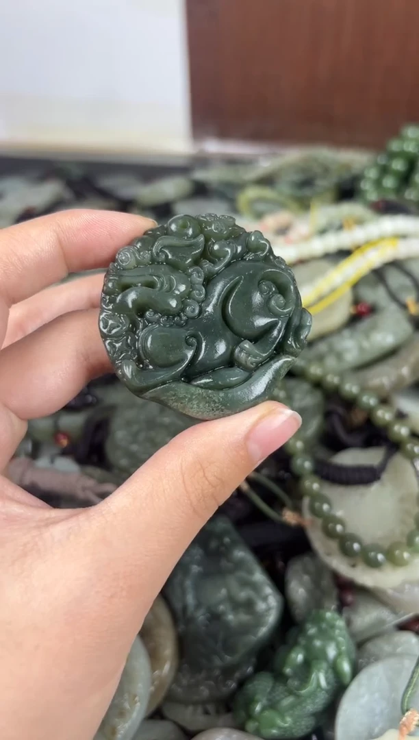 【闪购商品】和田玉颈饰未镶嵌1