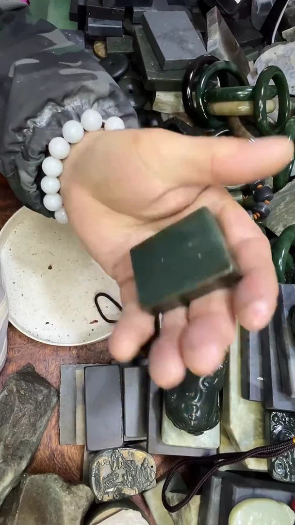 未镶嵌和田玉珠宝半成品1