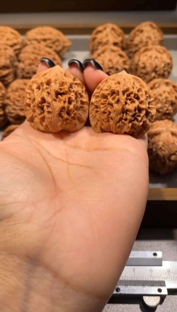 把件核桃全品36盘龙纹