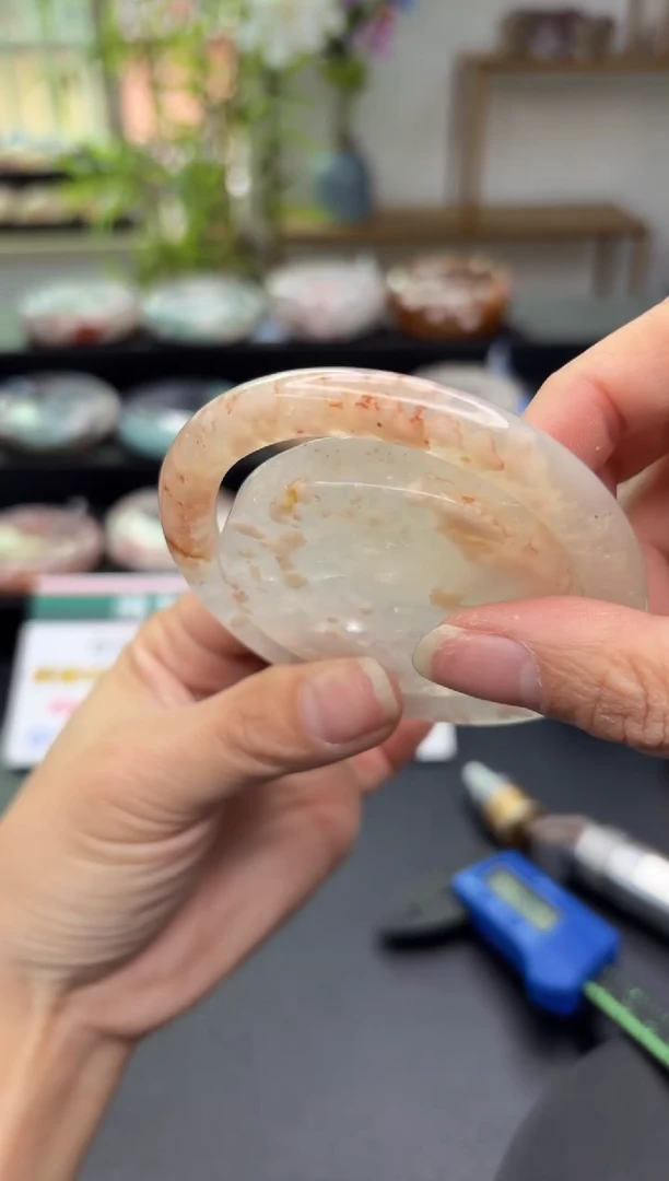 【闪购商品】石英质玉手镯未镶嵌C87(57圈赠送镯心)