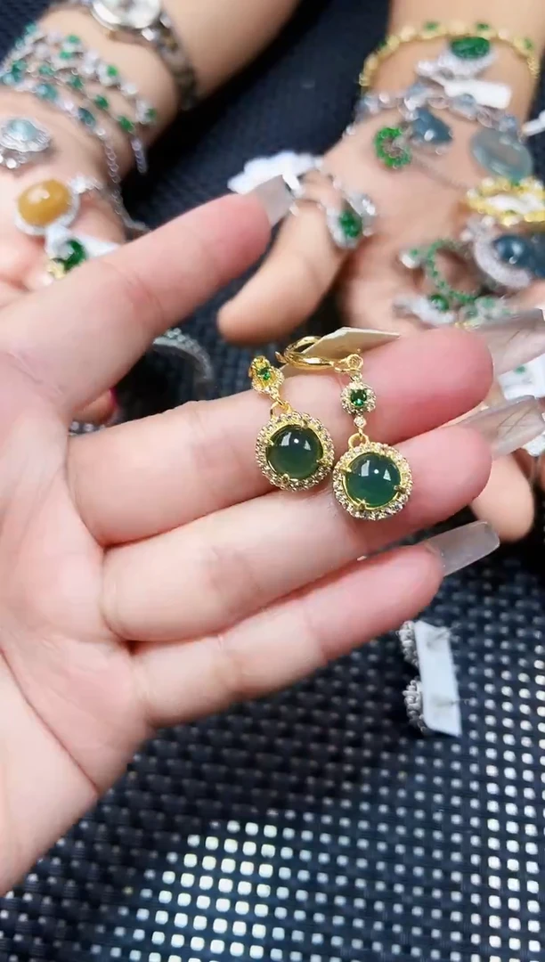 【闪购商品】翡翠耳饰未镶嵌111111111