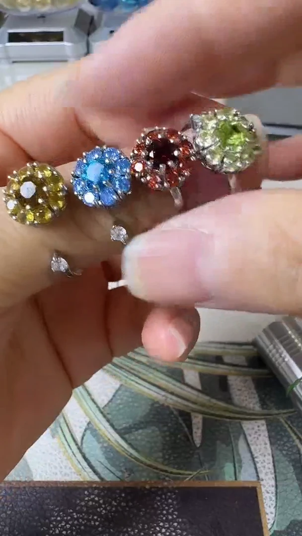 合金戒指水晶矿坑4个