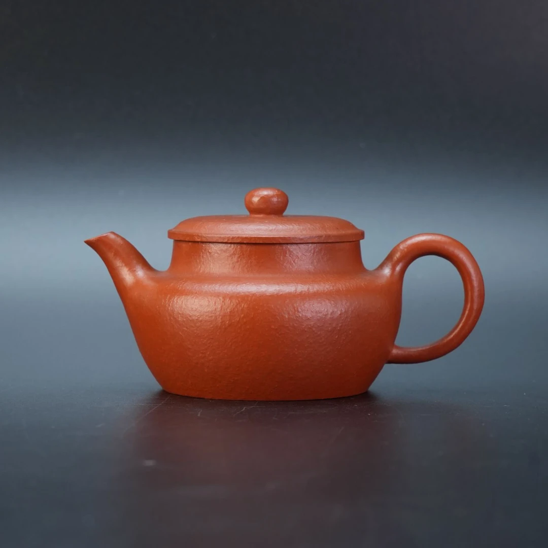 lot21676 1568 范群芬 紫砂鱼籽朱泥《言心》壶 150cc