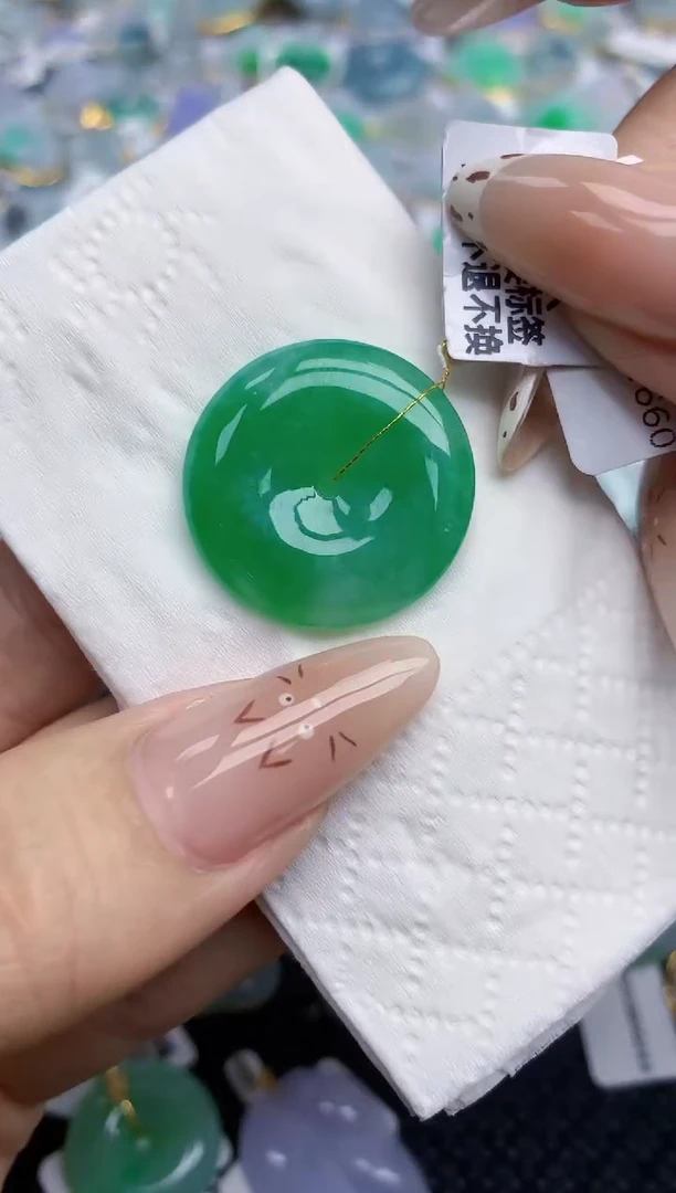 翡翠未镶嵌颈饰399   天然翡翠A货