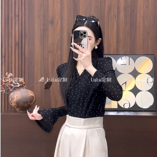 璐璐定制--设计款简约气质时尚衬衫女波点v领系带修身百搭上衣