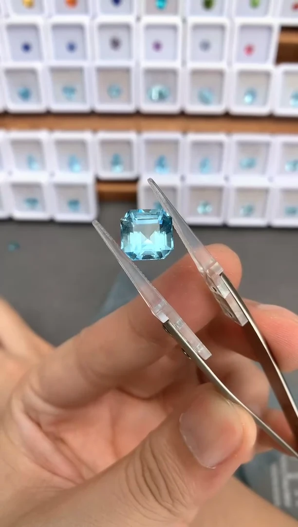 未镶嵌裸石定制海蓝宝石4.84ct 圣马 03020