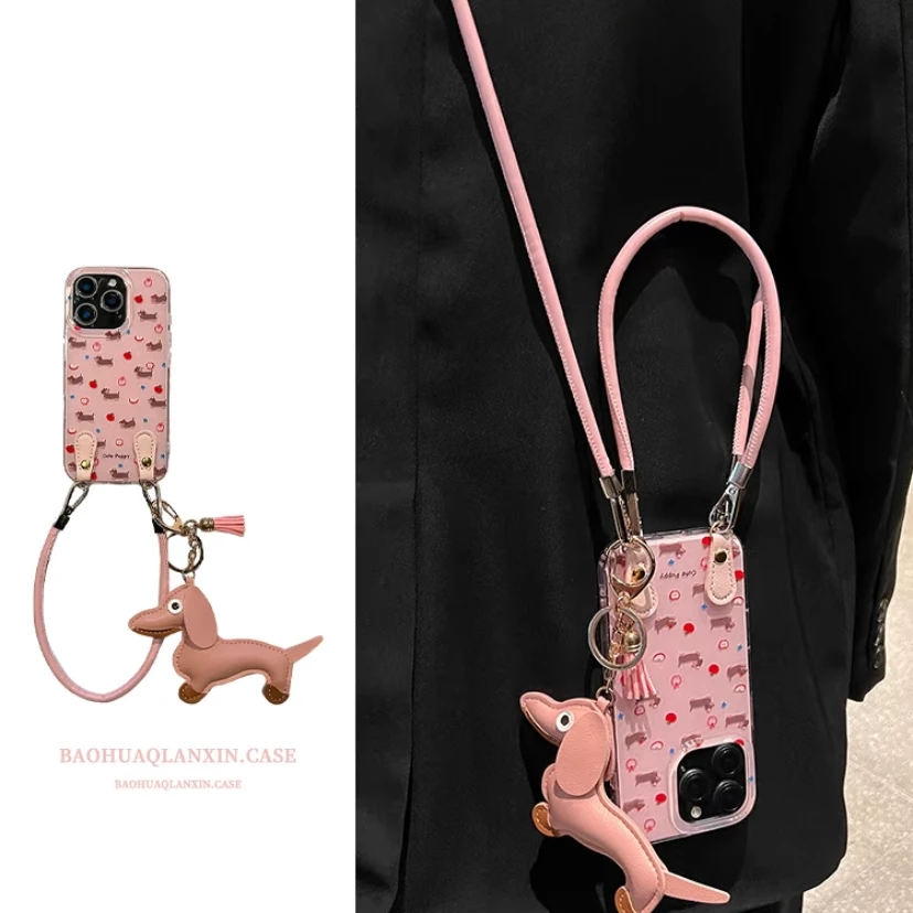 粉底满屏苹果腊肠狗适用苹果16promax手机壳15pro手提斜跨14pro女