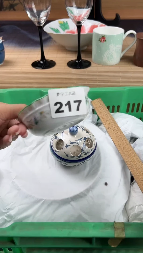 瓷片仨**狗瓷片        217