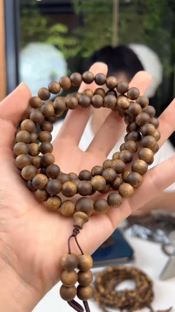 沉香手串小****飞CYZ-08D齐楠沉香08沉水圆珠多圈多样性发一