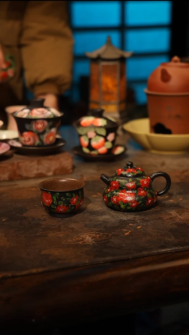 陶瓷景德镇高温釉下彩手工手绘款式