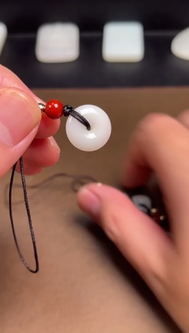 【闪购商品】和田玉颈饰未镶嵌1 卡15mm尺寸