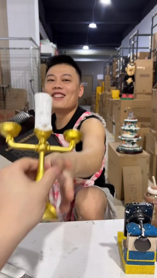 瓷片树脂小号原盒烛台摆件