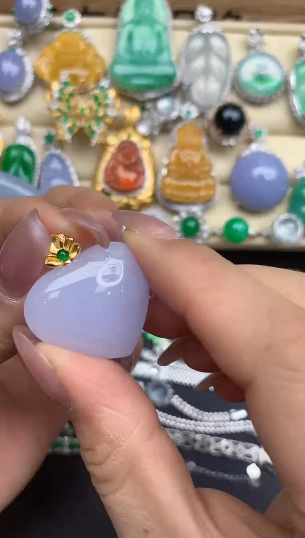 颈饰18K金镶嵌翡翠252-中国好珍宝