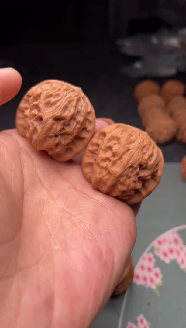 把件文玩核桃a235   野狼  37尺