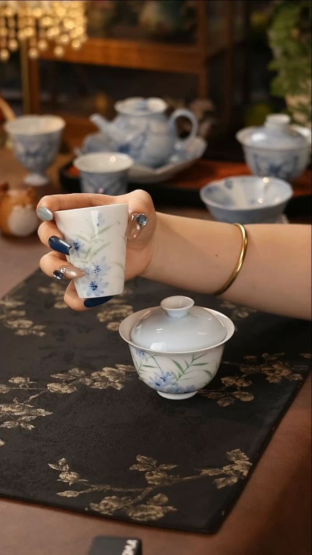 盖碗+茶杯 哈哈哈哈哈