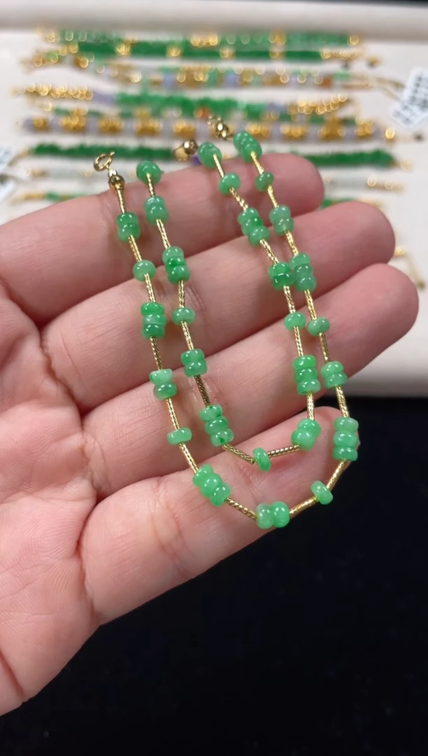 18K金镶嵌手链翡翠多样性  发货一条  P605