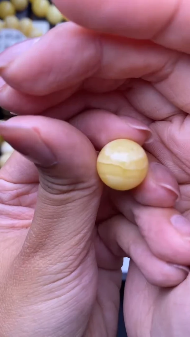 裸石琥珀未镶嵌大小姐珠宝82