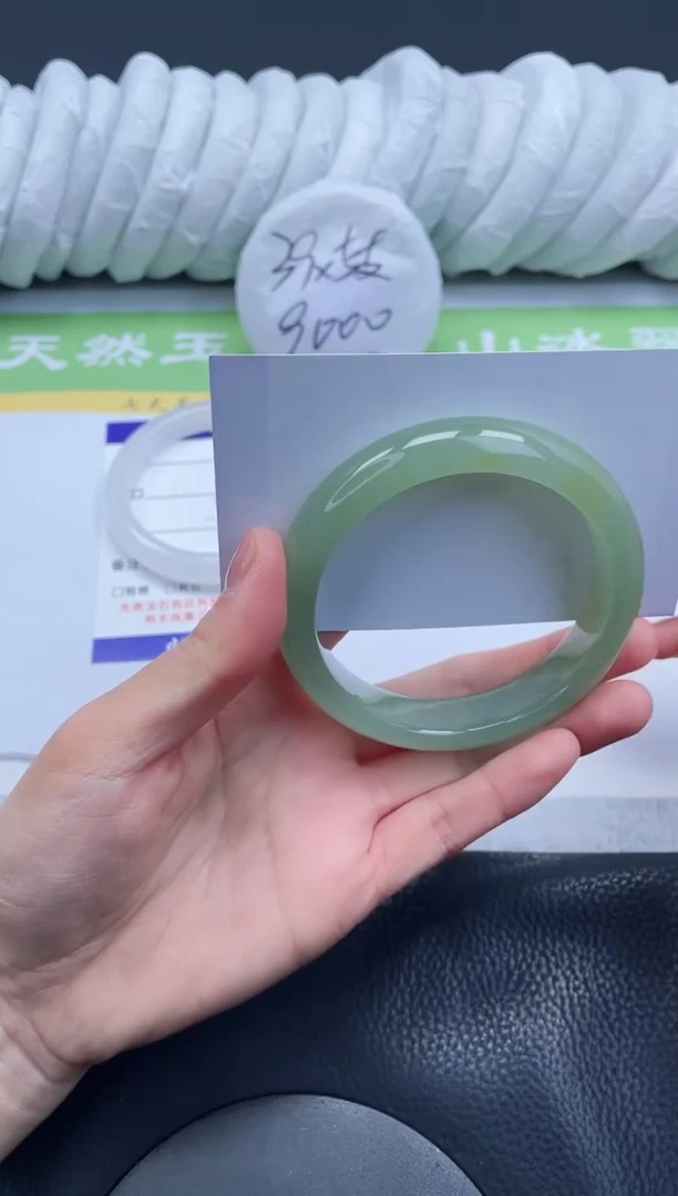 【闪购商品】石英质玉手镯未镶嵌A92-58+