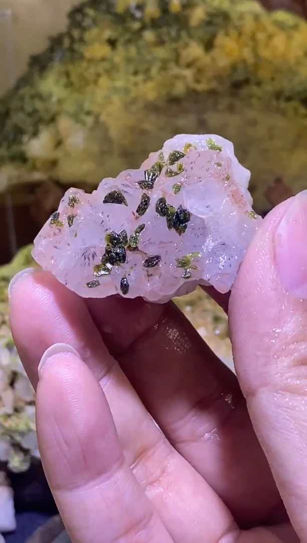 未镶嵌珠宝半成品水晶80号四川超七花园水晶原石