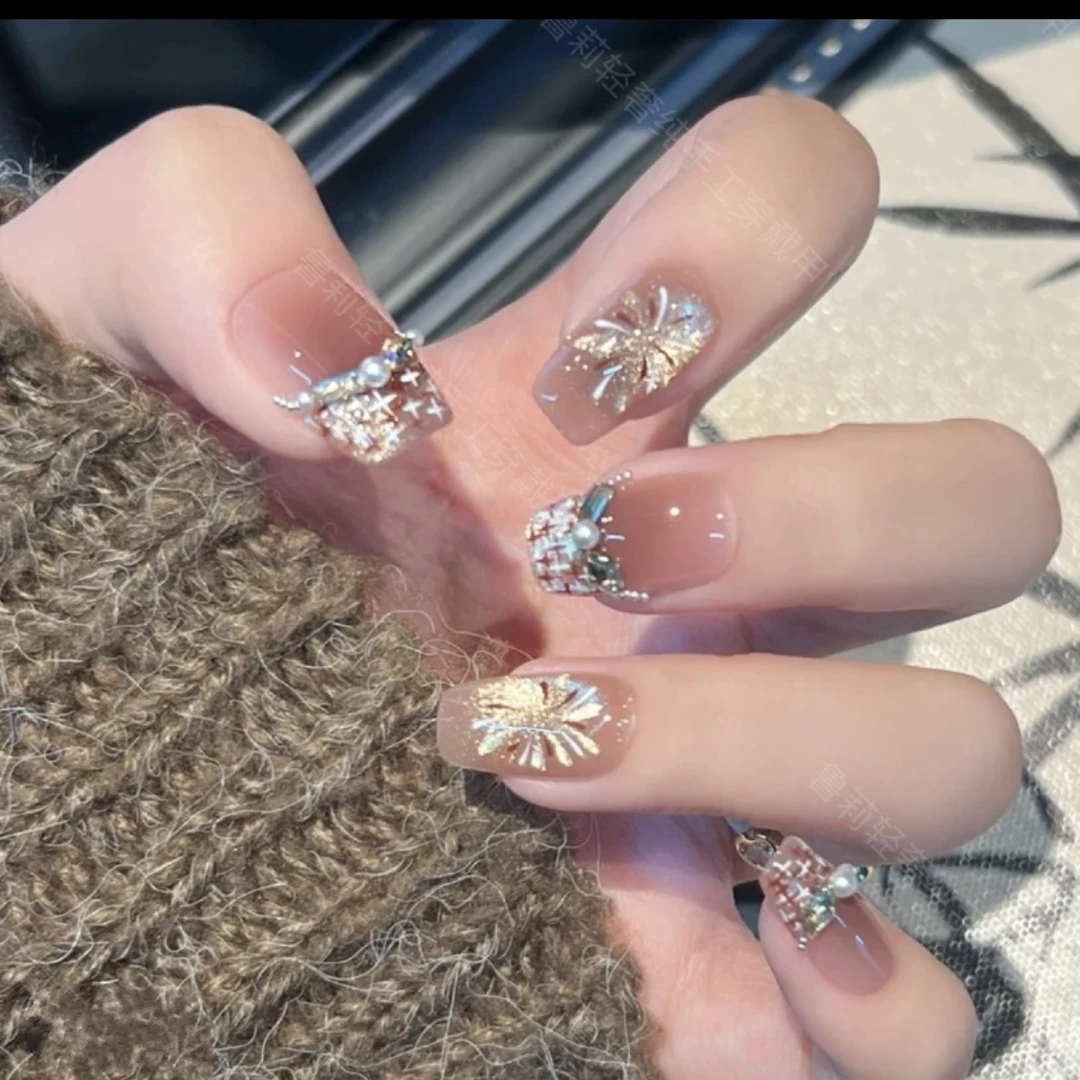 【小香风烟花】纯手工过年款新年战甲马年美甲穿戴甲指甲显白贴片