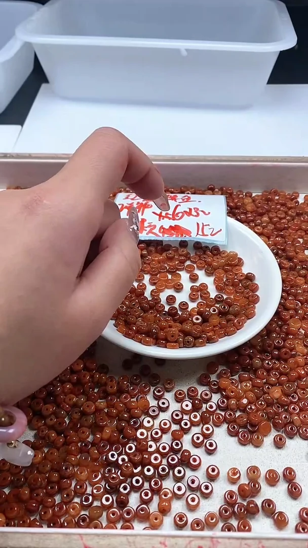 【闪购商品】翡翠颈饰未镶嵌w924红翡算盘6*3mm*30颗