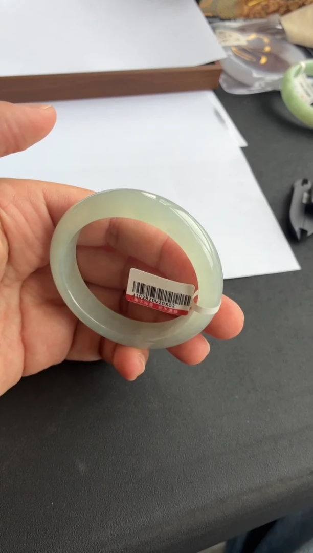 未镶嵌手镯翡翠31号53*12.5*8.4正圈